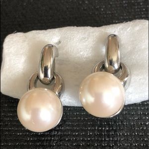 Pearl Stud Earring